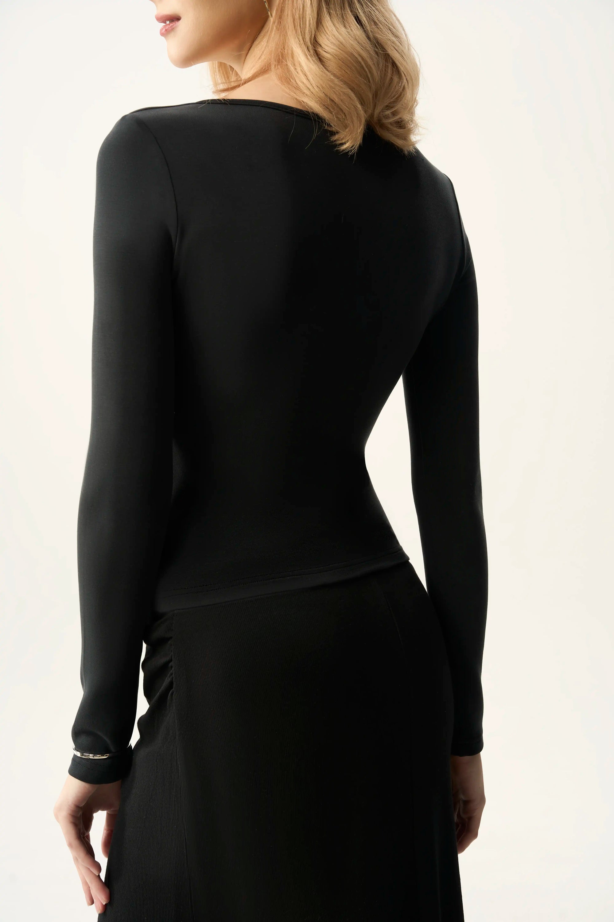Sculpting V Neck Top