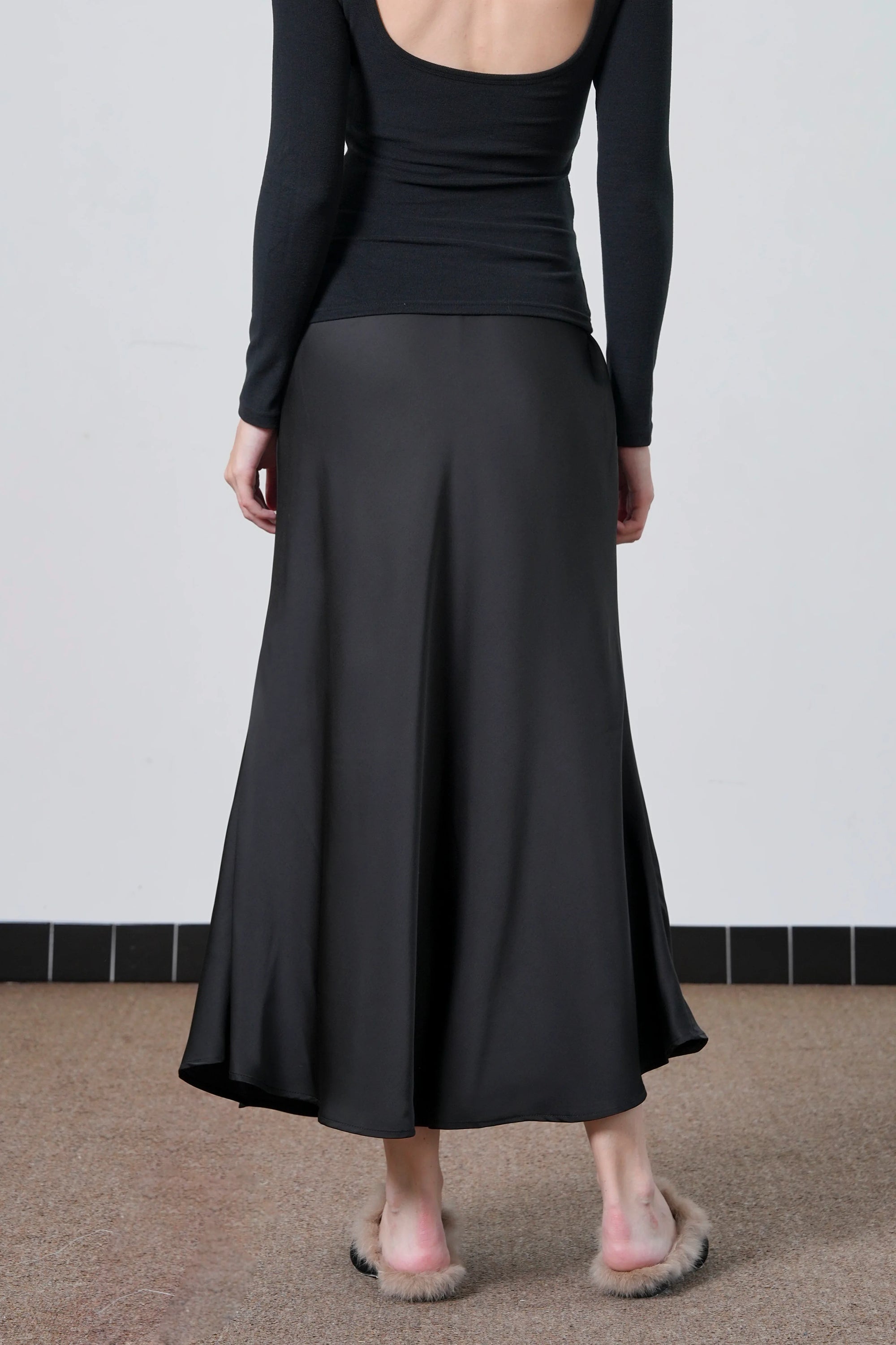 Buffed Silk-Liked Maxi Skirt