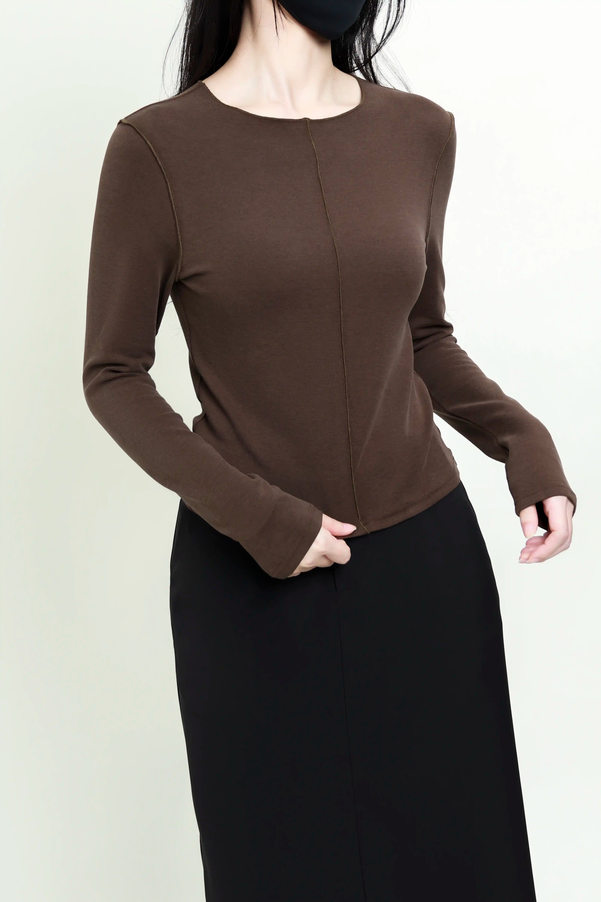 Center Seam Fitted Long Sleeve Top