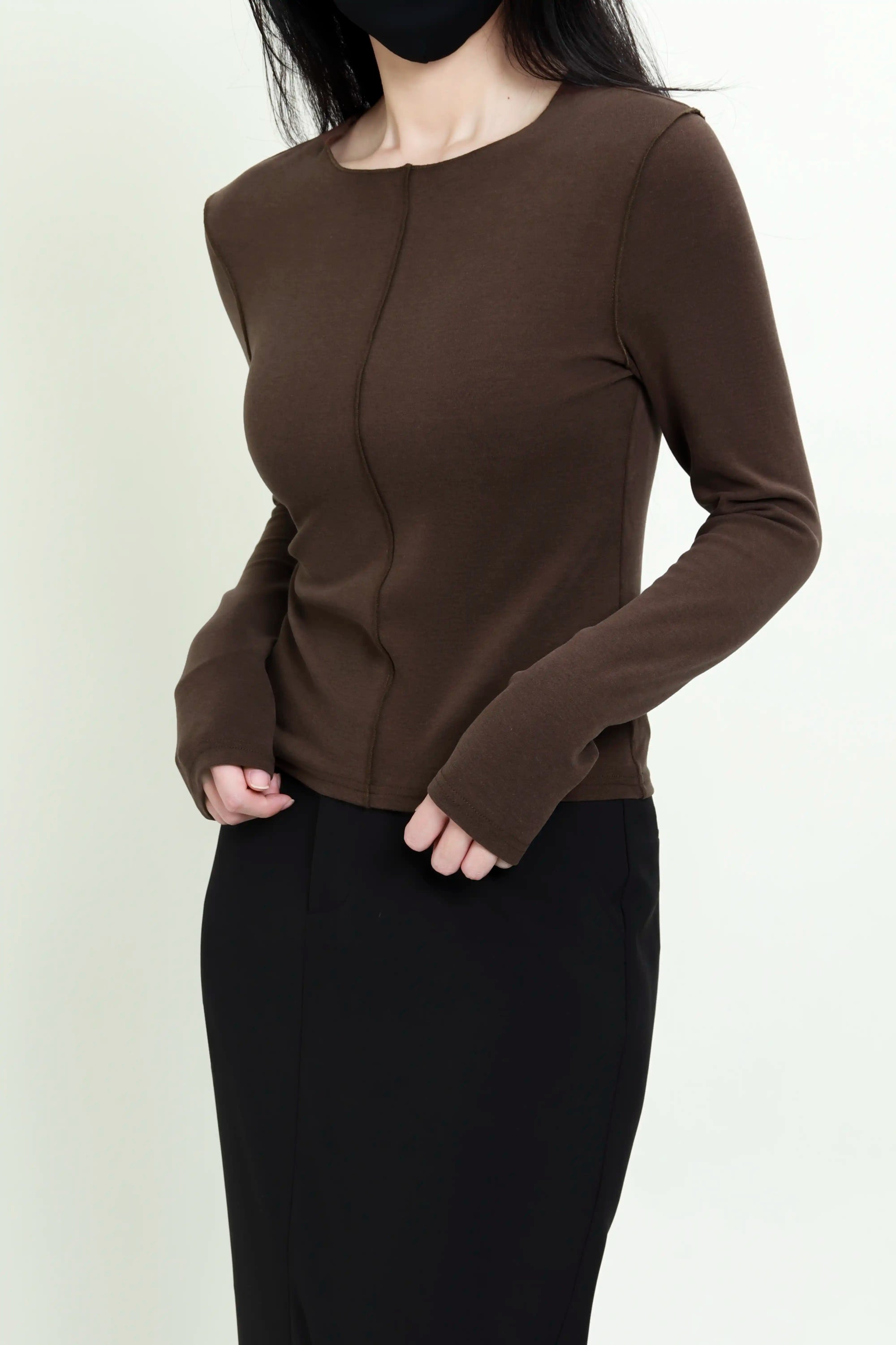 Center Seam Fitted Long Sleeve Top