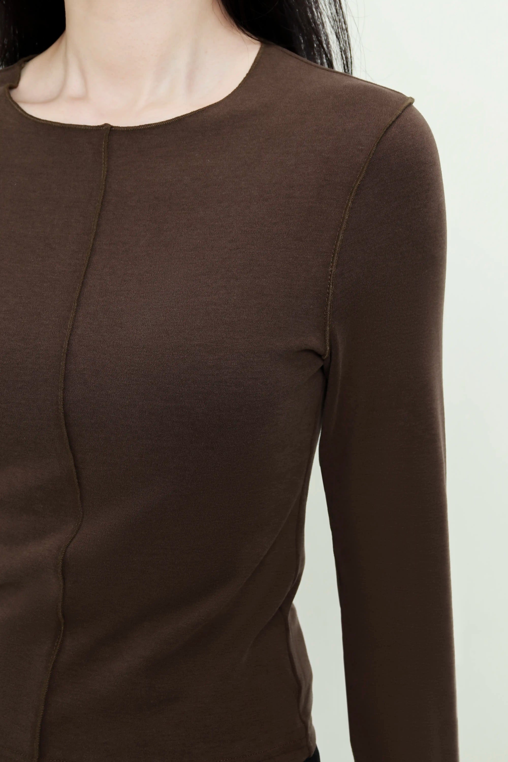 Center Seam Fitted Long Sleeve Top