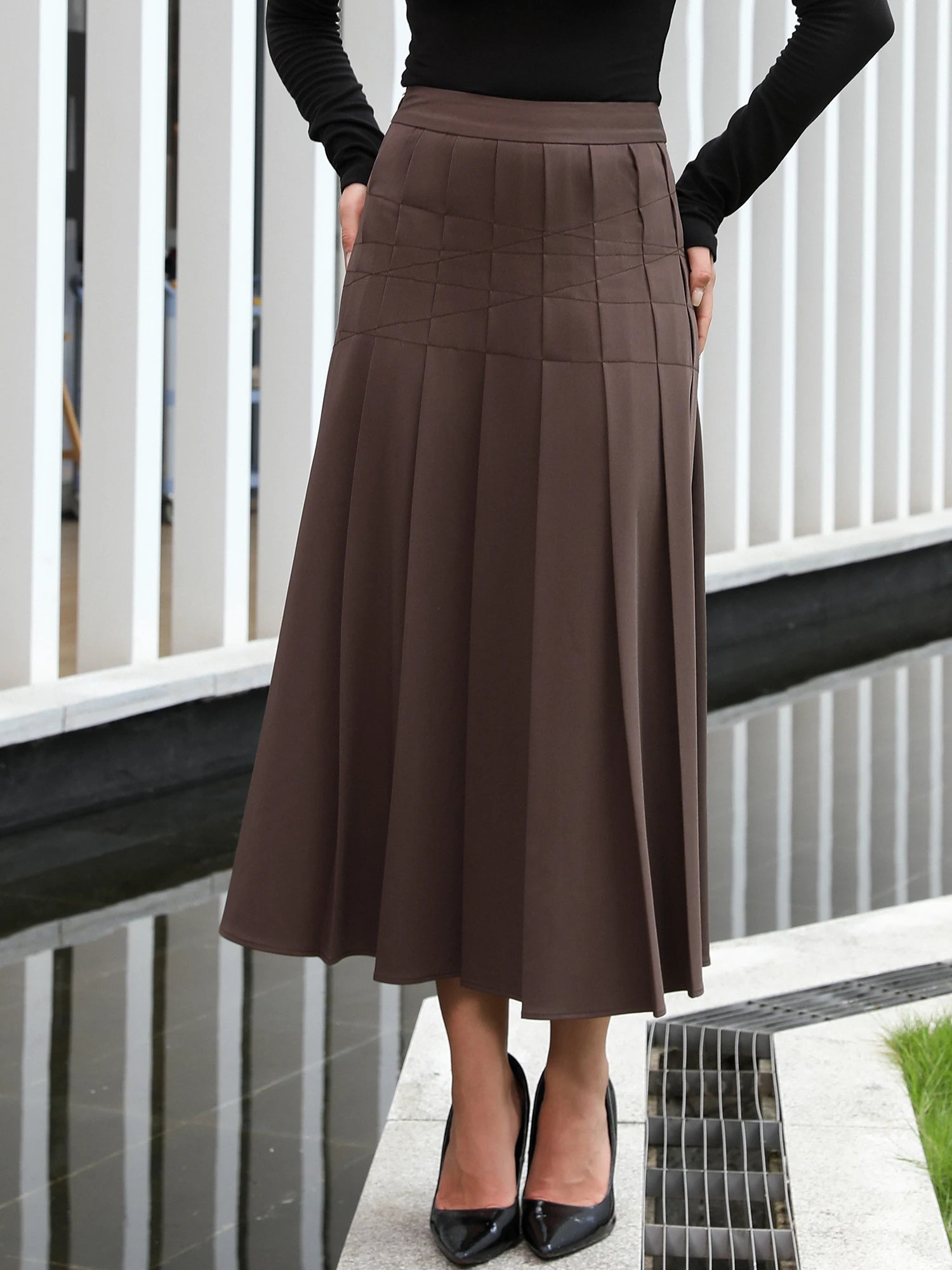 High Waist Stitch Pleated Maxi Skirt
