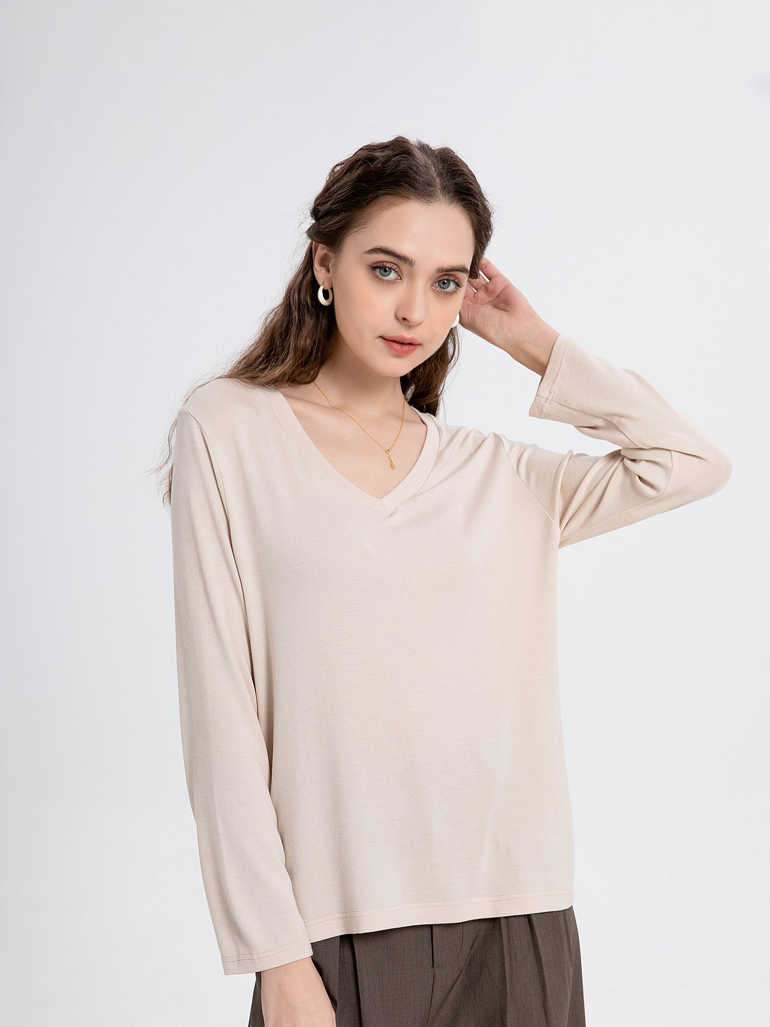 Relaxed V-neck Long Sleeve Top