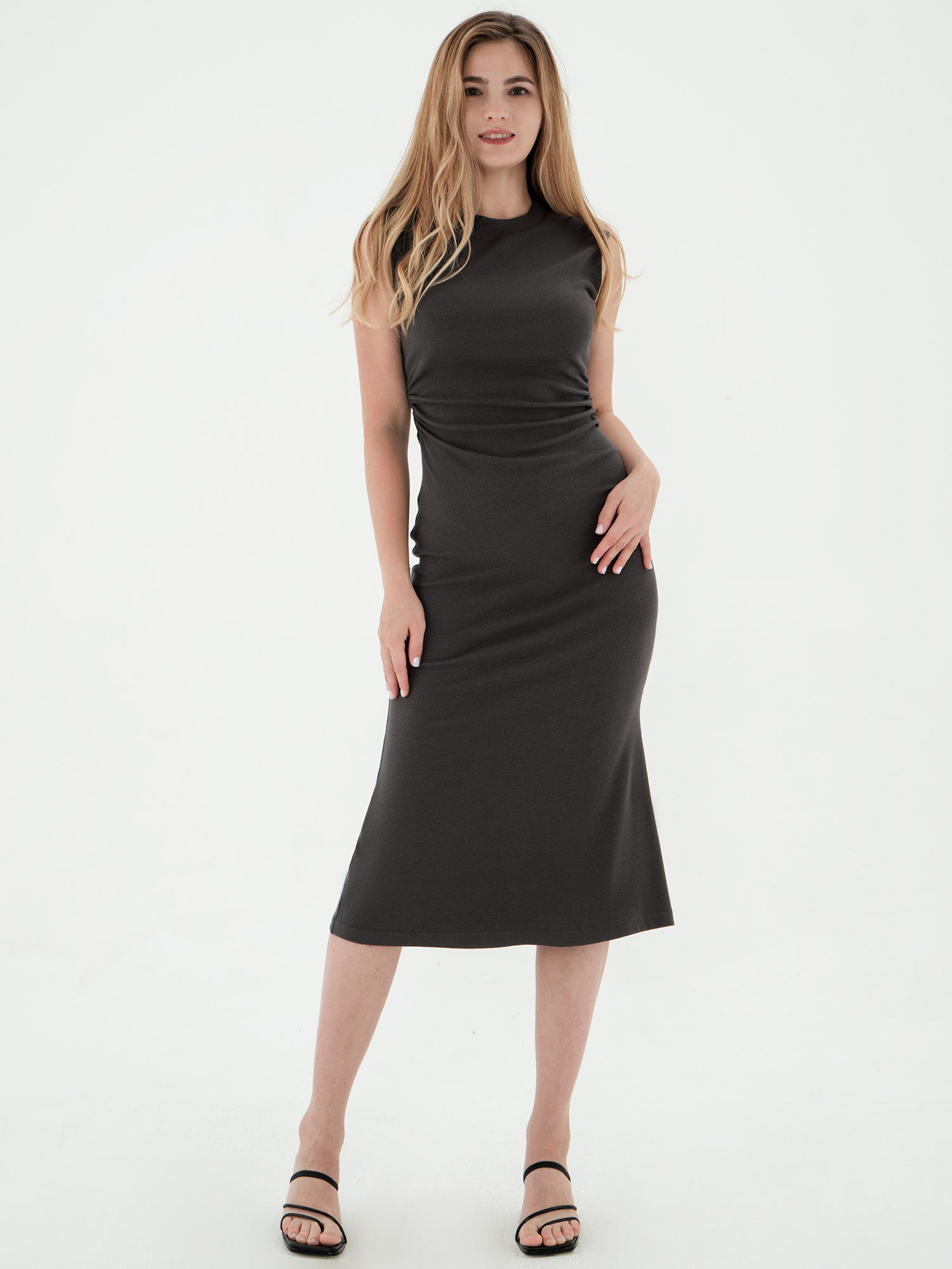 Side Ruched Fitted Sleeveless Midi Dress