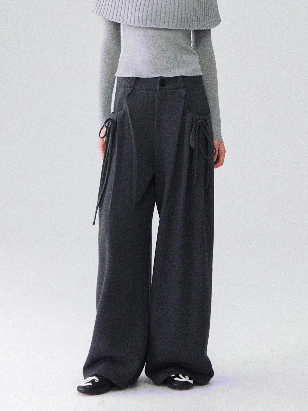 Bow-Pocket Pleated Wide-Leg Pants