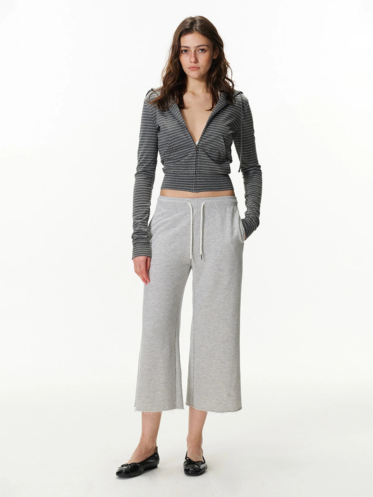 Cropped Wide-Leg Capri Pants