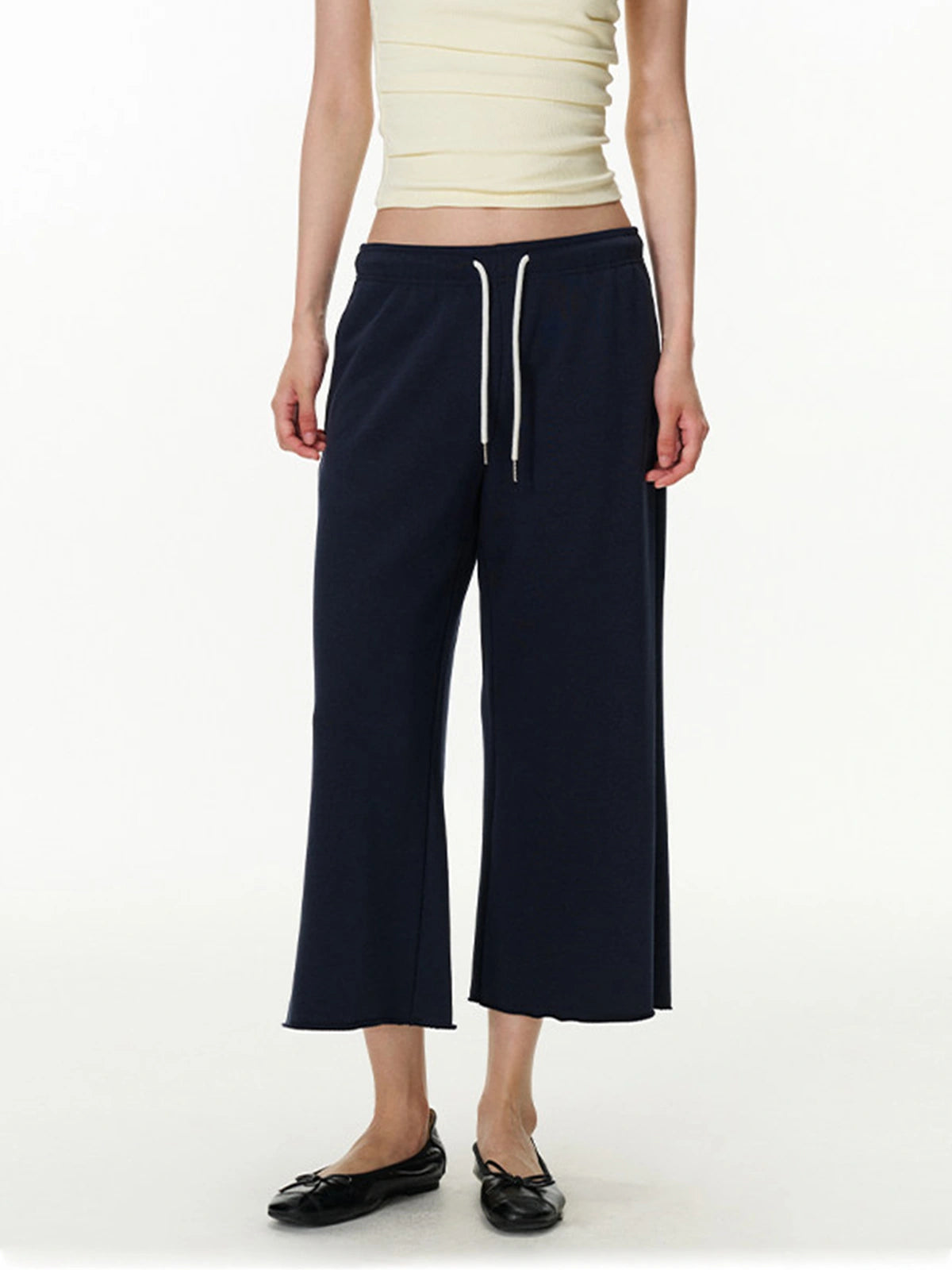 Cropped Wide-Leg Capri Pants