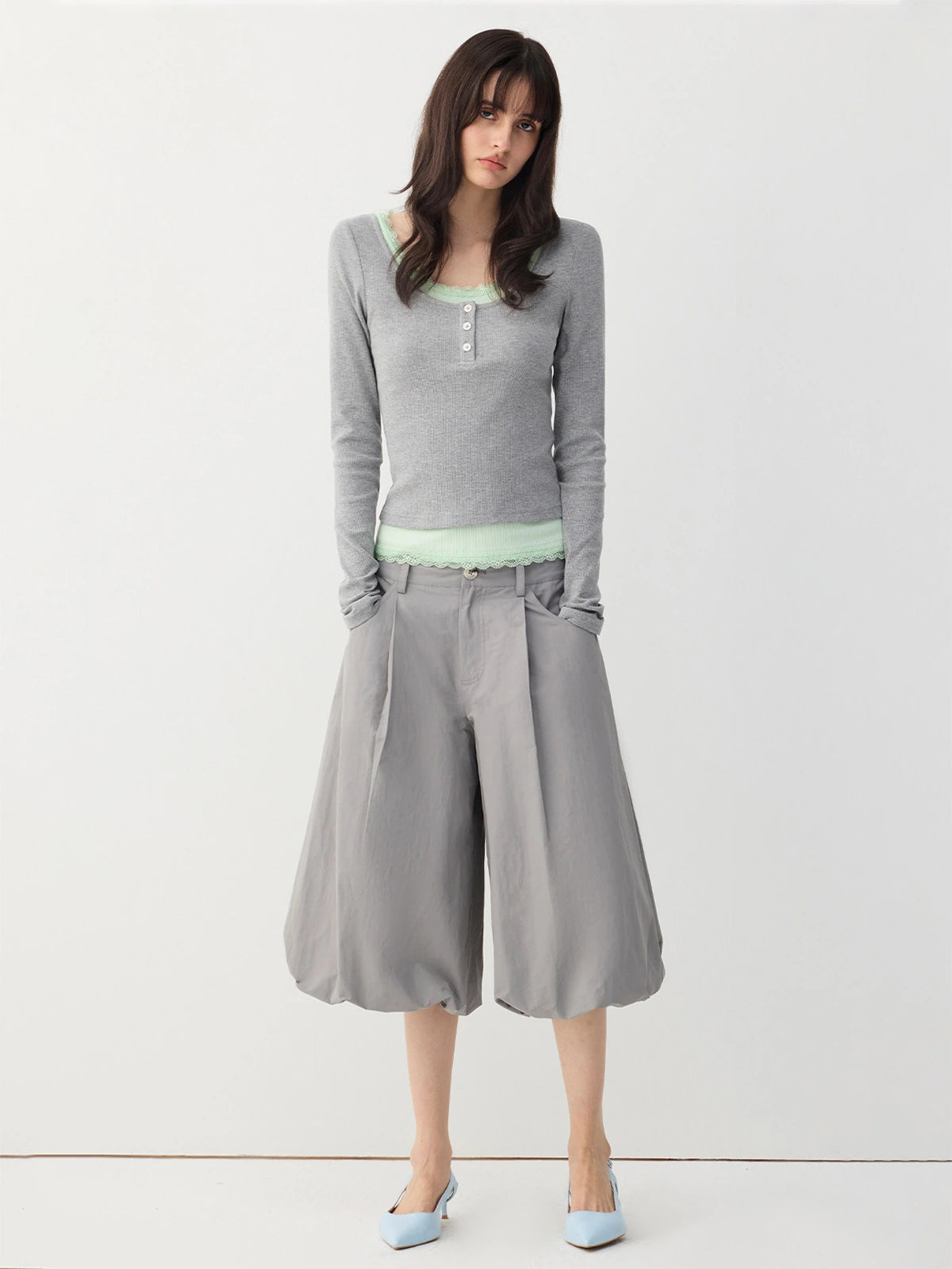 Pleated Balloon-Leg Culotte Pants