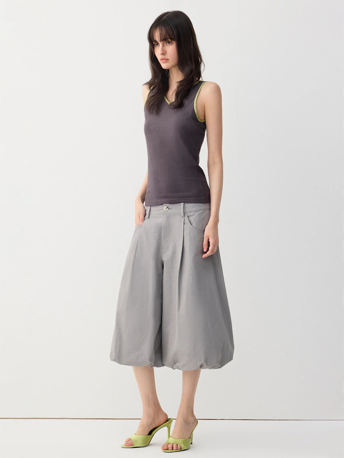 Pleated Balloon-Leg Culotte Pants