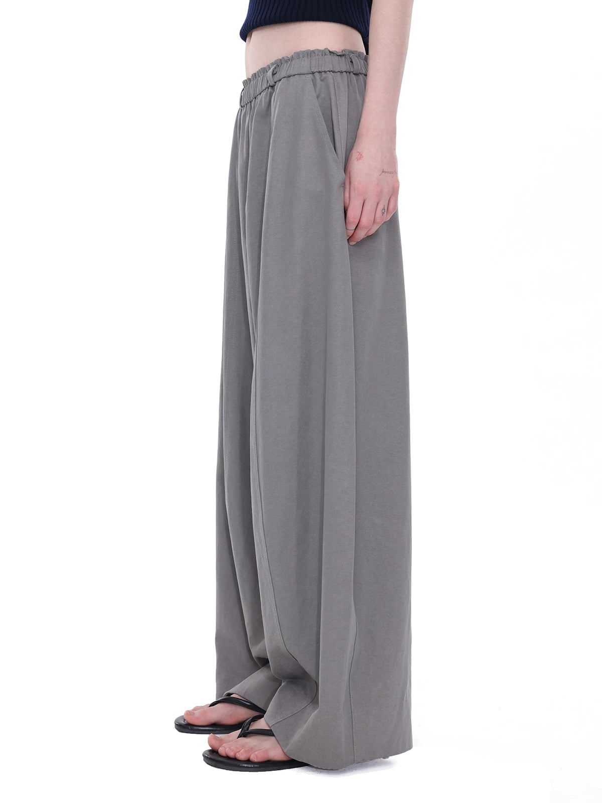 Pleated Barrel-Leg Pants